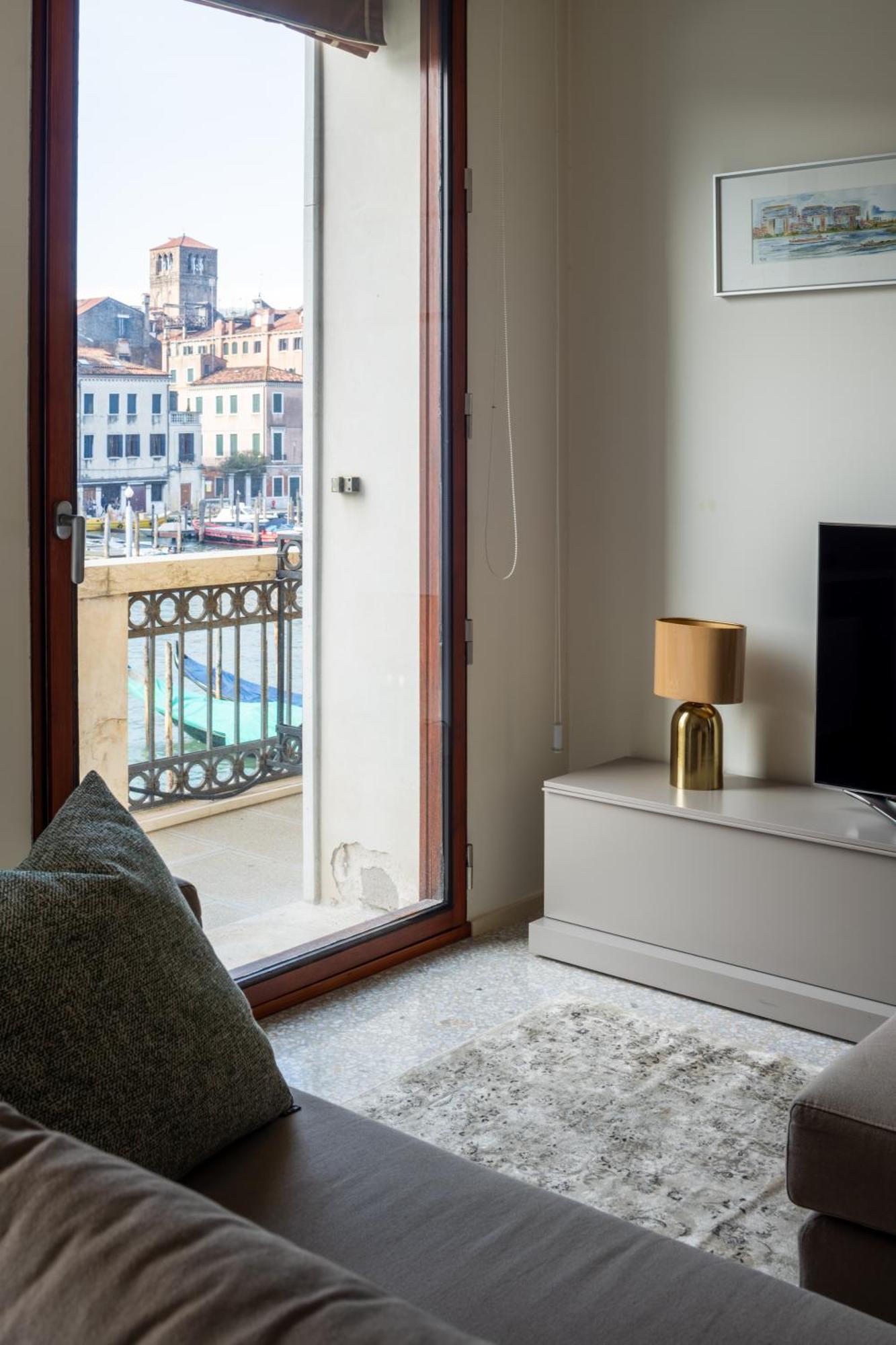 Grand Canal Luxury Apartment With Terrace R&R Венеція Екстер'єр фото